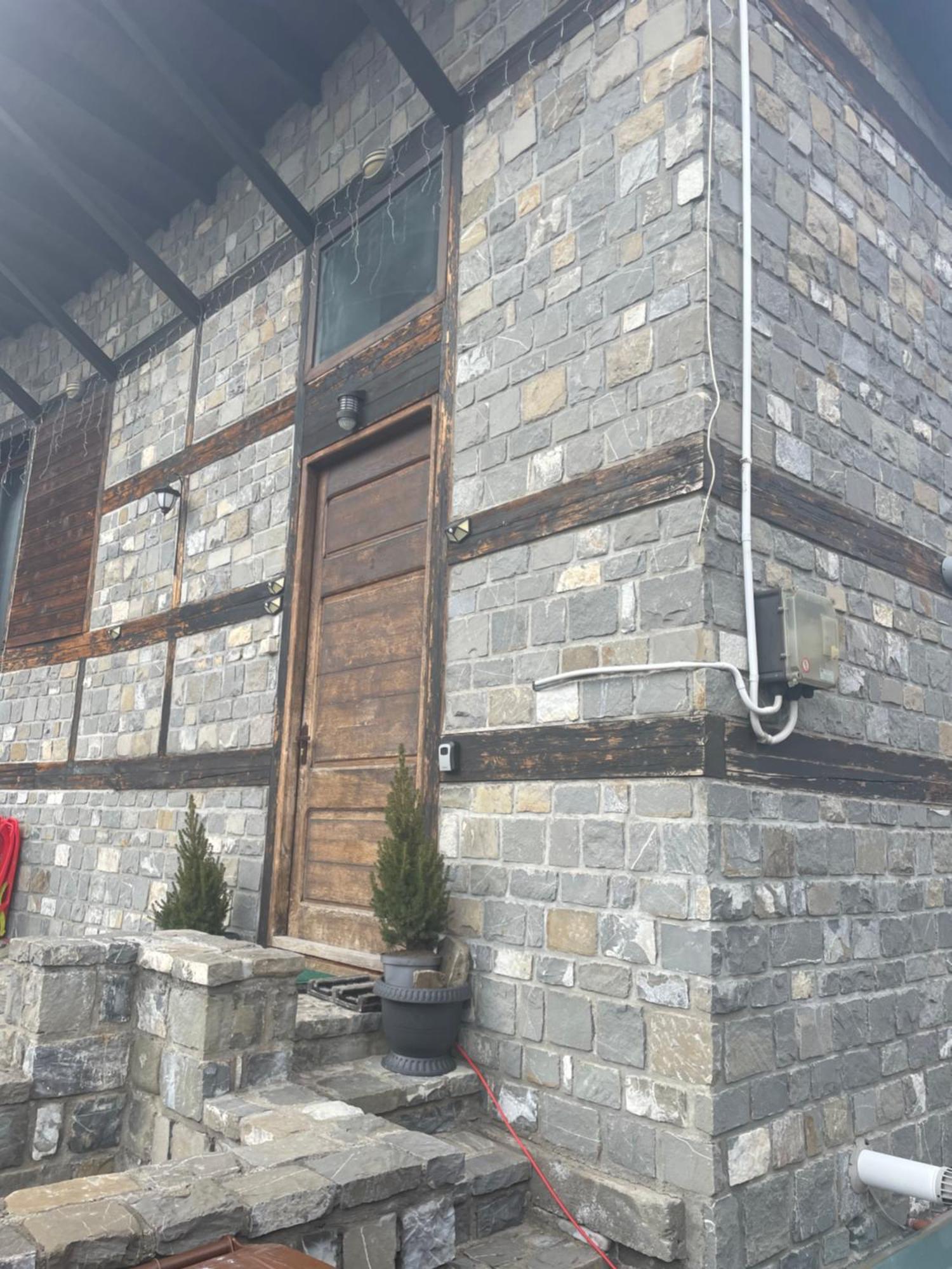 Casuta De Piatra Villa Buşteni Exteriör bild