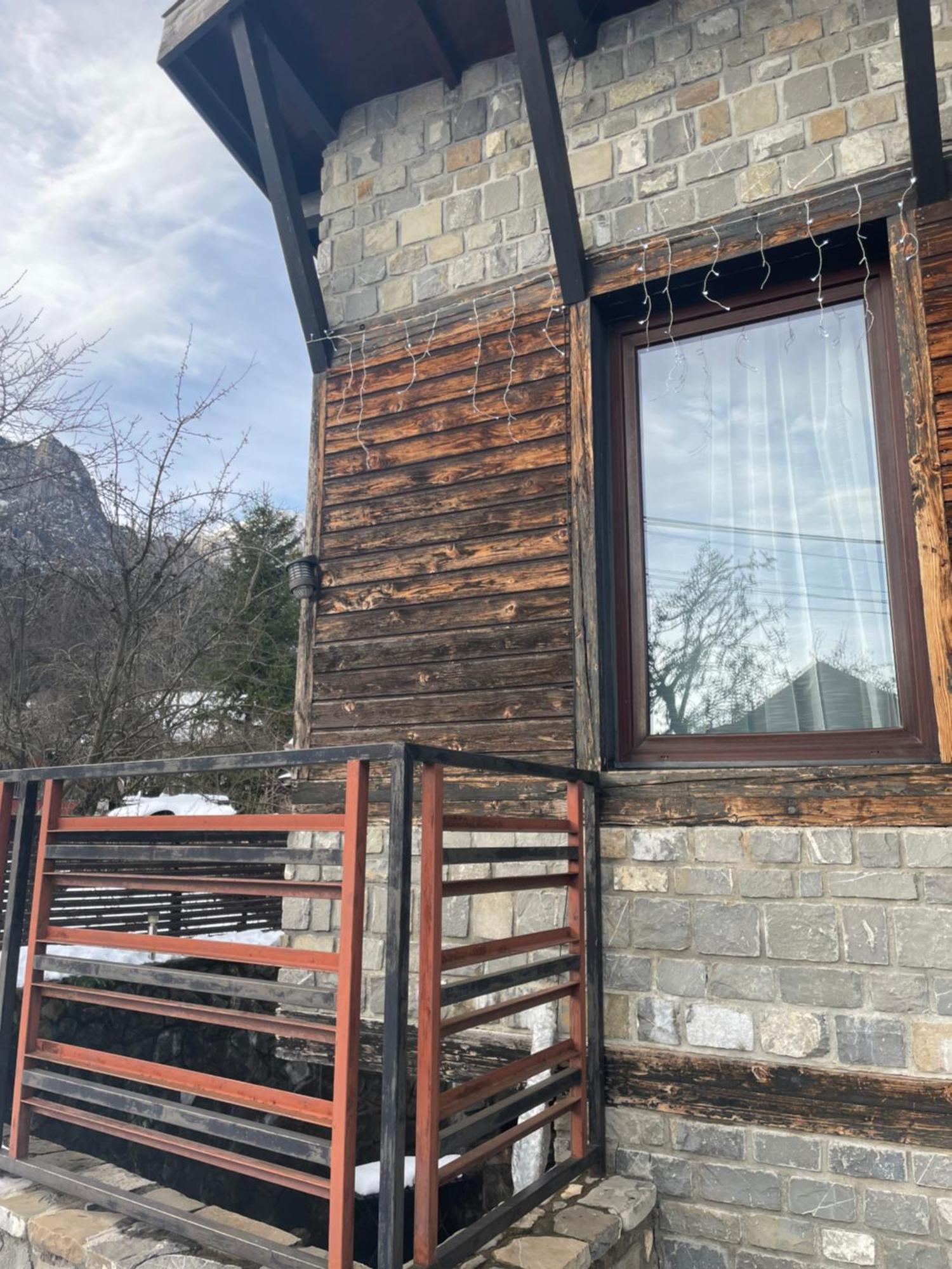 Casuta De Piatra Villa Buşteni Exteriör bild