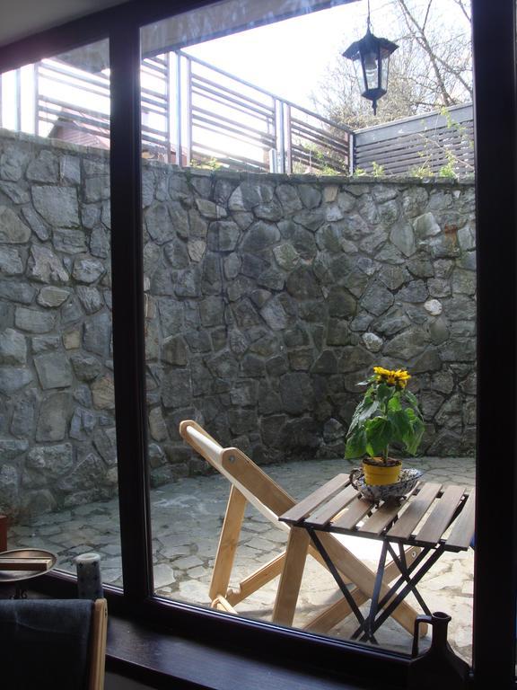 Casuta De Piatra Villa Buşteni Exteriör bild